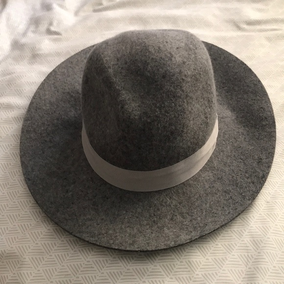 Express Hat - Picture 1 of 2